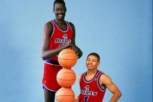 球衣将被黄蜂退役！博格斯身高仅1米6 是NBA历史最矮的球员